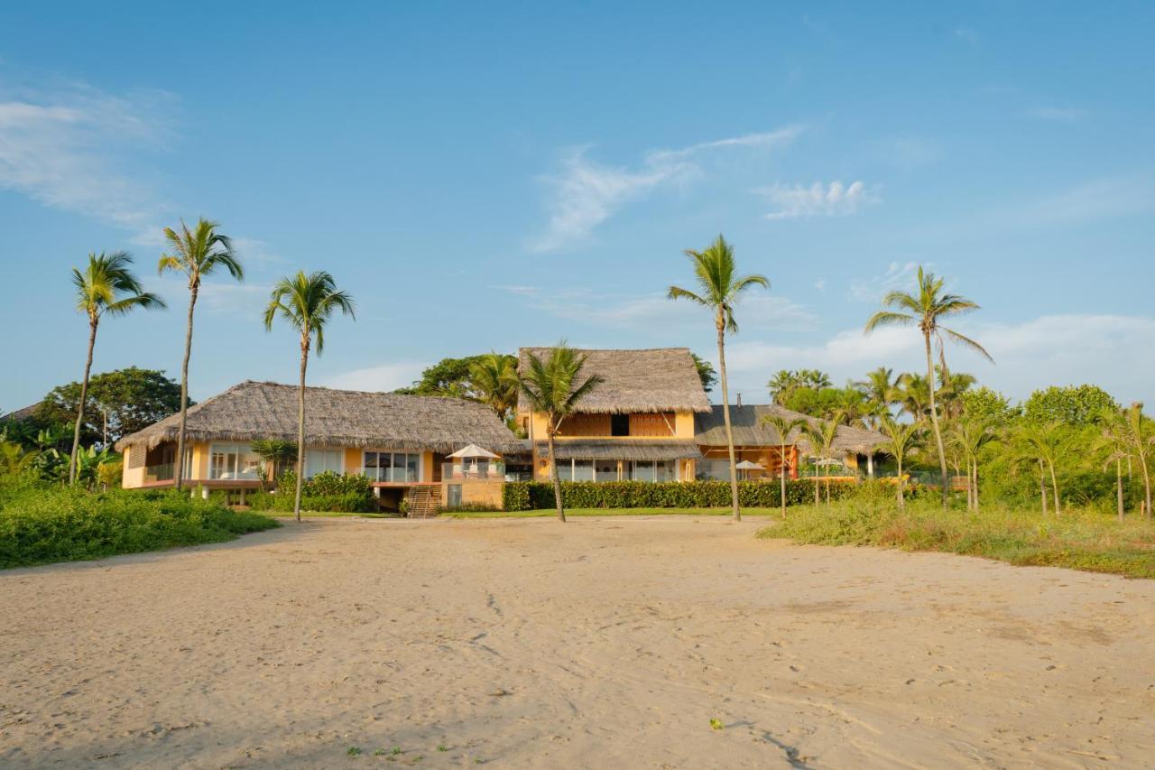Tanusas Retreat & Spa Puerto Cayo Zewnętrze zdjęcie