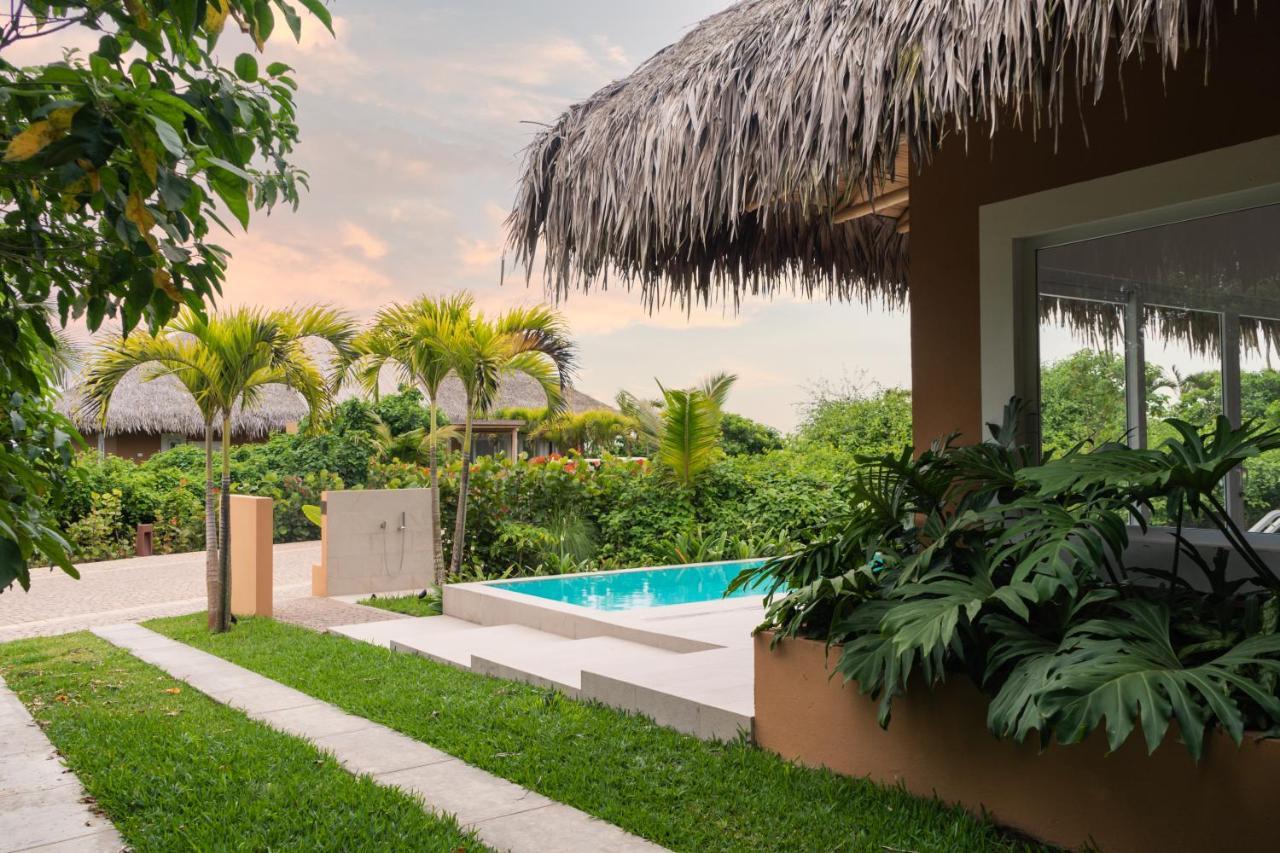 Tanusas Retreat & Spa Puerto Cayo Zewnętrze zdjęcie